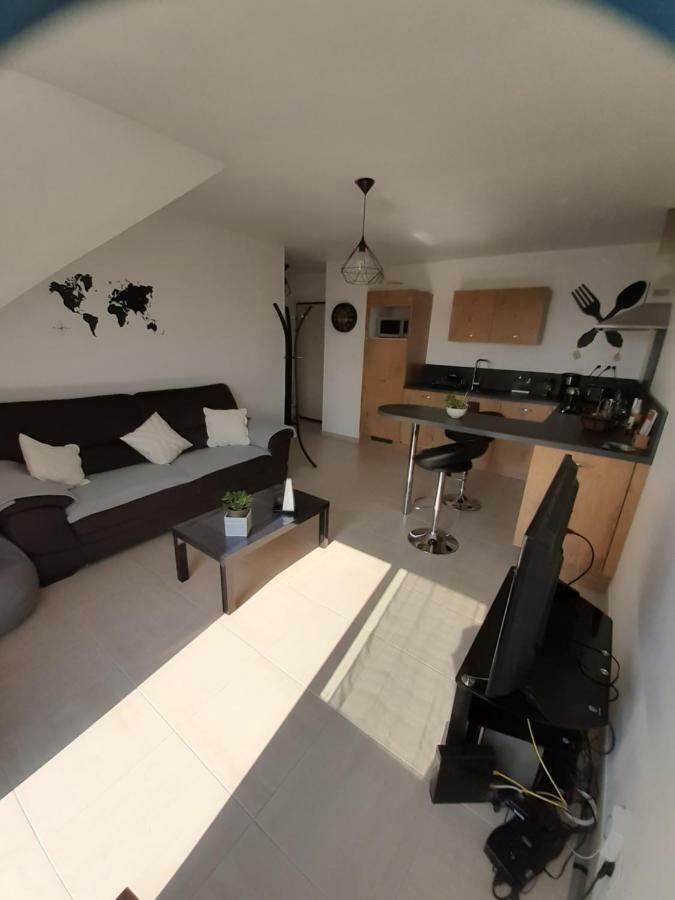 Appart. Sur Caen Avec Garage Et Wifi. Экстерьер фото